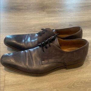 Magnanni Gerardo Dress Shoes Men's 9.5 M Brown Gray Derby Medallion